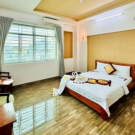 Duc Phuc Hotel